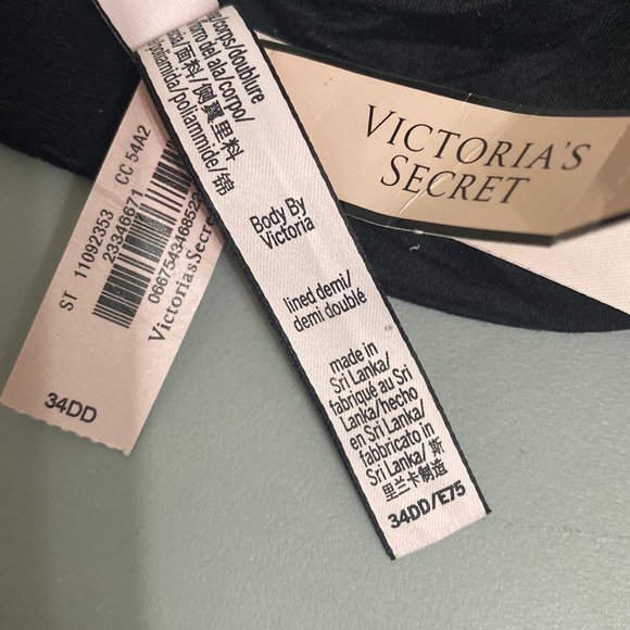 NWT Victoria Secret Body any Victoria Black Smooth Lined a Demi Bra Size 34DD - Picture 10 of 12